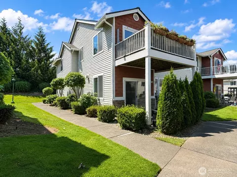 800 96th Ave NE #I 102, Lake Stevens, WA 98258