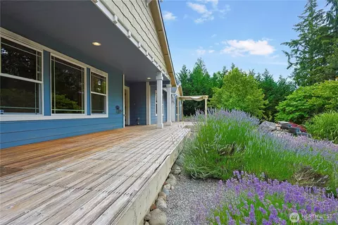 Exterior - 714 Tipsoo Loop S, Rainier, WA 98576 photo 11 of 18