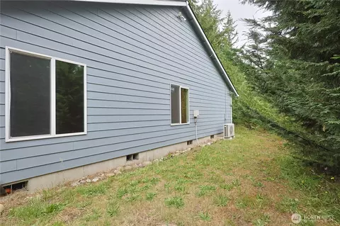 Exterior - 714 Tipsoo Loop S, Rainier, WA 98576 photo 17 of 18