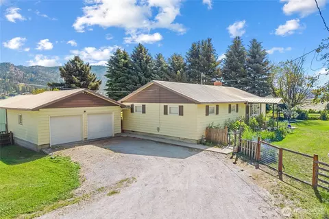 511 Valley Westside Rd, Colville, WA 99114