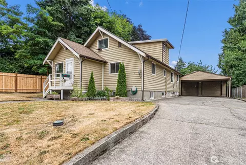 1107 Sidney Ave, Bremerton, WA 98337