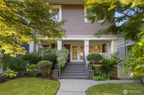 426 Smith St, Seattle, WA 98109