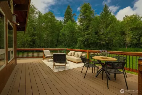 Exterior - 18315 Pioneer Way E, Orting, WA 98360 photo 9 of 11
