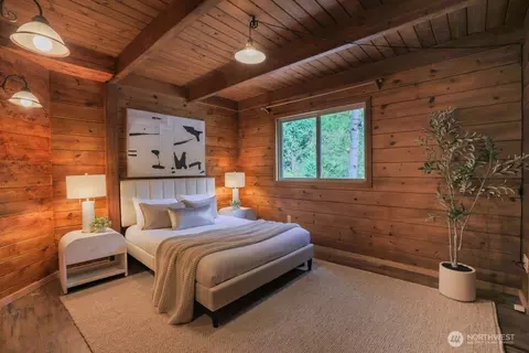 Bedroom - 18315 Pioneer Way E, Orting, WA 98360 photo 1 of 3