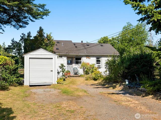 2715 50th Ave SW, Seattle, WA 98116