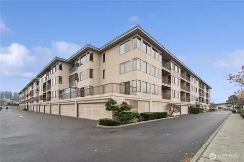 601 S 227th St #401N, Des Moines, WA 98198