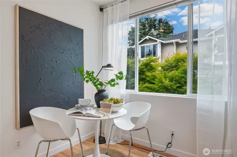 Dining - 16227 119th Pl NE, Bothell, WA 98011 photo 2 of 4