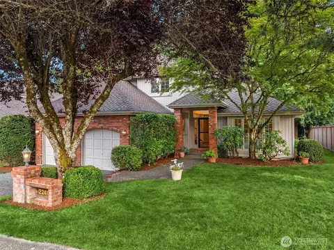 22413 NE 9th Dr, Sammamish, WA 98074
