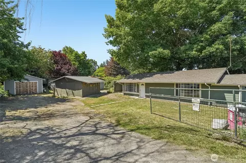 7214 River Rd E, Puyallup, WA 98371