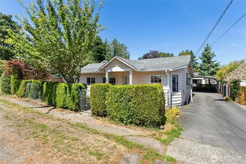 8528 S 121st St, Seattle, WA 98178