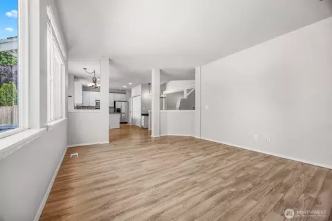 Living - 3927 138th St SE, Mill Creek, WA 98012 photo 6 of 6