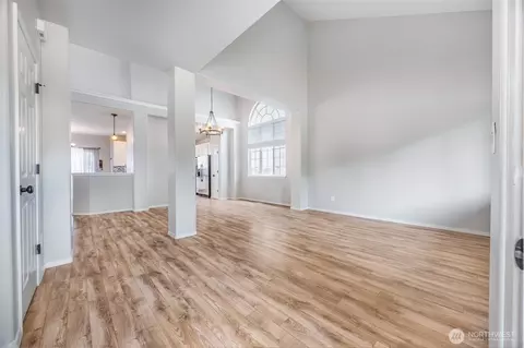 Living - 3927 138th St SE, Mill Creek, WA 98012 photo 2 of 6