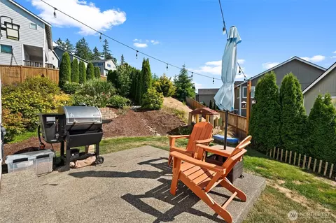 736 Freedom Ct SE, Port Orchard, WA 98366
