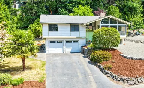 7880 NE Forest Ridge Ln, Bremerton, WA 98311