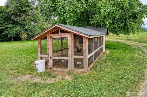 Exterior - 2875 Tom Rd, Everson, WA 98247 photo 7 of 7