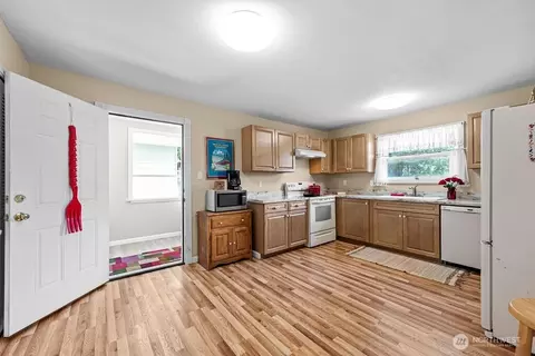 516 Cedar St, Ilwaco, WA 98624 photo 13