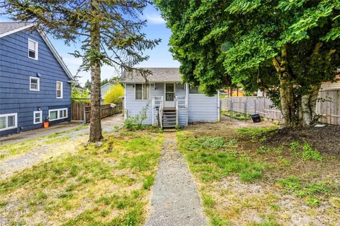 5307 16th Ave S, Seattle, WA 98108