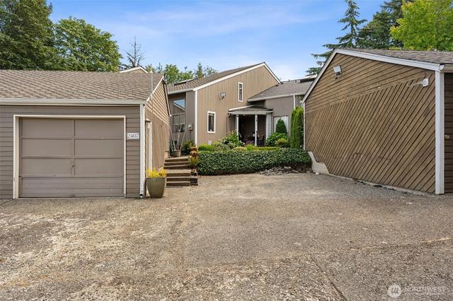 2407 SE 8th Pl, Renton, WA 98055