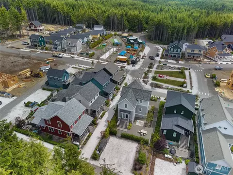 View/Area - 441 E Compass St, Pacific Beach, WA 98571 photo 1 of 7