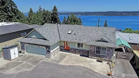2891 Viewmont Pl, Camano Island, WA 98282