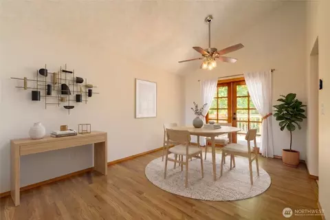 Dining - 1127 204th Pl SE, Bothell, WA 98012 photo 1 of 1