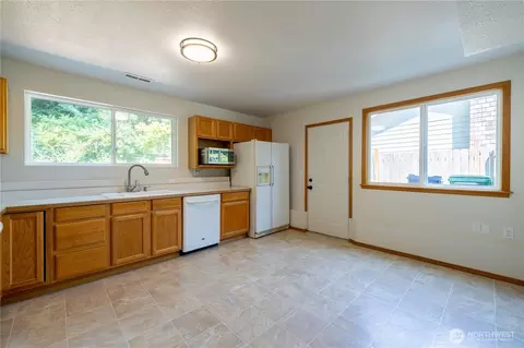 Other - 1127 204th Pl SE, Bothell, WA 98012 photo 1 of 8