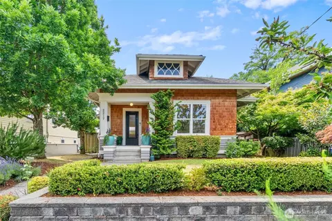2217 4th Ave N, Seattle, WA 98109