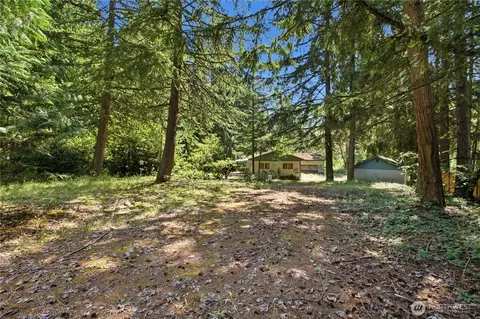 17801 70th St E, Bonney Lake, WA 98391