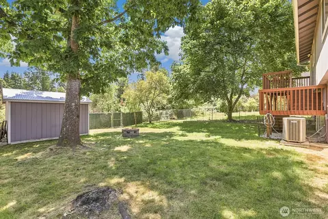 Exterior - 18113 20th Dr SE, Bothell, WA 98012 photo 10 of 11