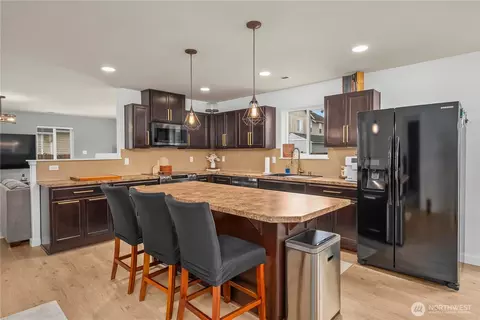 Kitchen - 1313 Daffodil Ave NE, Orting, WA 98360 photo 1 of 1