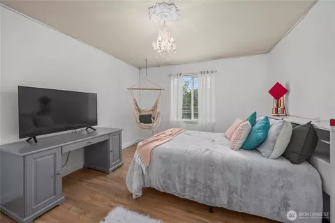 Bedroom - 1313 Daffodil Ave NE, Orting, WA 98360 photo 3 of 4