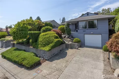 2007 Trenton Ave, Bremerton, WA 98310