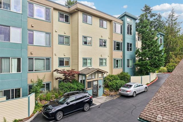 2222 NE 92nd St #208, Seattle, WA 98115