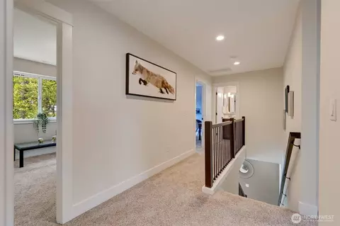 Entry Way - 7030 Lower Ridge Rd, Everett, WA 98203 photo 3 of 3