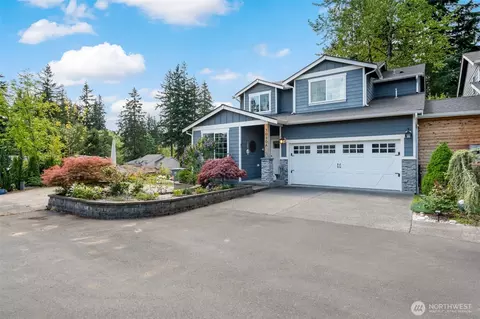 Exterior - 7030 Lower Ridge Rd, Everett, WA 98203 photo 2 of 12