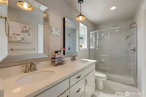 Bath - 7030 Lower Ridge Rd, Everett, WA 98203 photo 2 of 3