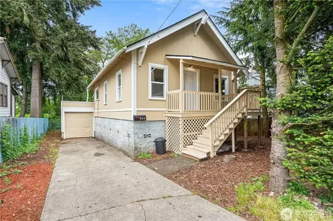 509 Yew St, Centralia, WA 98531