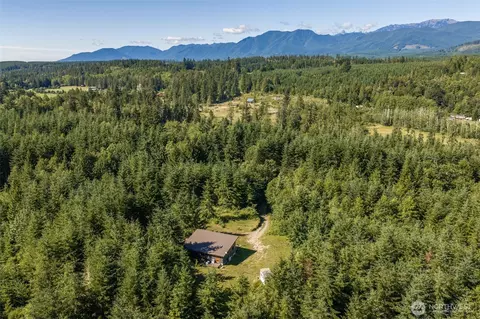 1833 Eaglemount Rd, Port Townsend, WA 98368