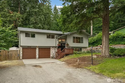 8413 121st St E, Puyallup, WA 98373