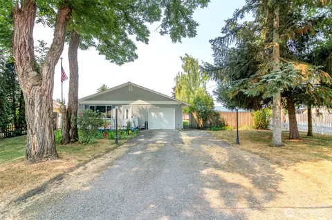 10035 Grove Rd SE, Yelm, WA 98597