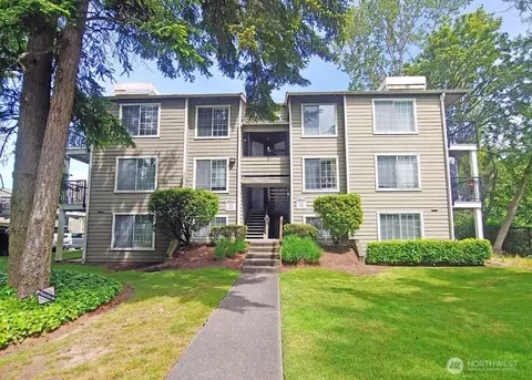 28716 18th Ave S #Y 203, Federal Way, WA 98003