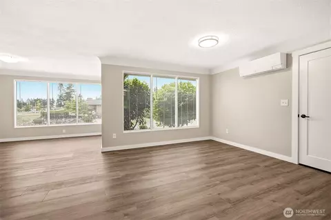 Living - 4832 Rucker Ave, Everett, WA 98203 photo 5 of 6