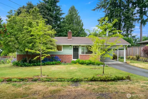 8915 218th St SW, Edmonds, WA 98026