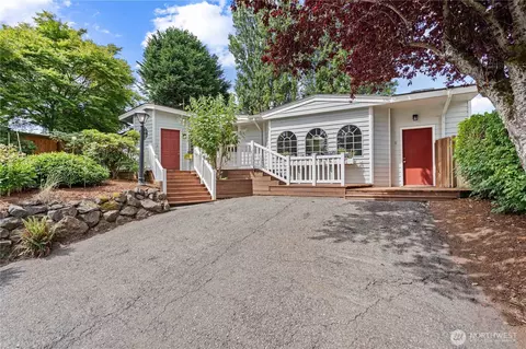 30225 5th Ave S, Federal Way, WA 98003