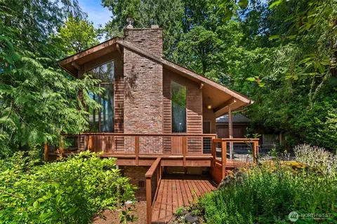 2604 Aztec Dr NW, Olympia, WA 98502
