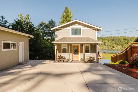8022 Long Lake Rd SE, Port Orchard, WA 98367