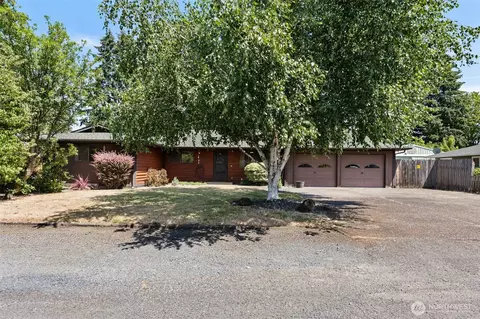 1306 Greenwood Ln, Centralia, WA 98531