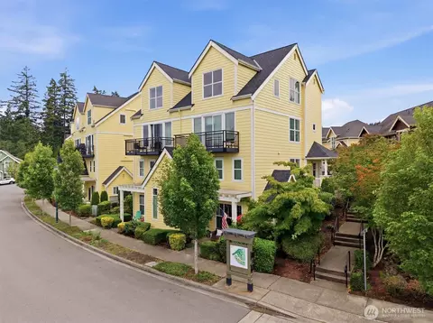 1950 18th Ave NE #50A, Issaquah, WA 98029