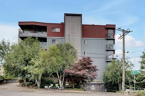 507 W Mercer St #104, Seattle, WA 98119