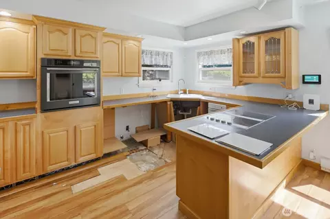7807 Grant Dr, Everett, WA 98203 photo 8